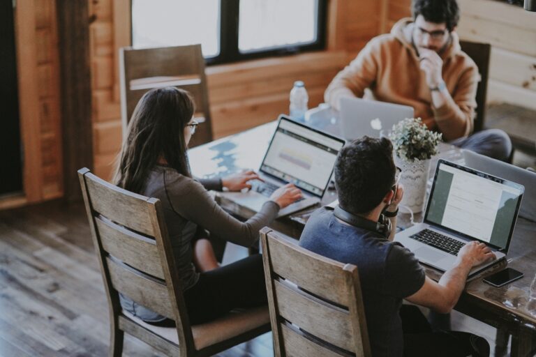 Top Features of Shiftaro for Efficient Workforce Management